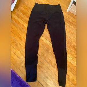 Alo Black Leggings